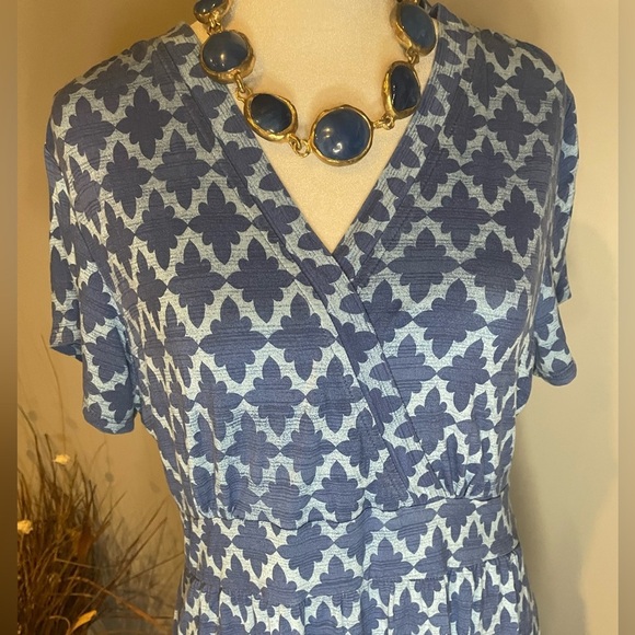 LLBean Women’s Dress LG Petite Blue Geometric Short Sleeve Midi Rayon Spandex - Picture 8 of 11